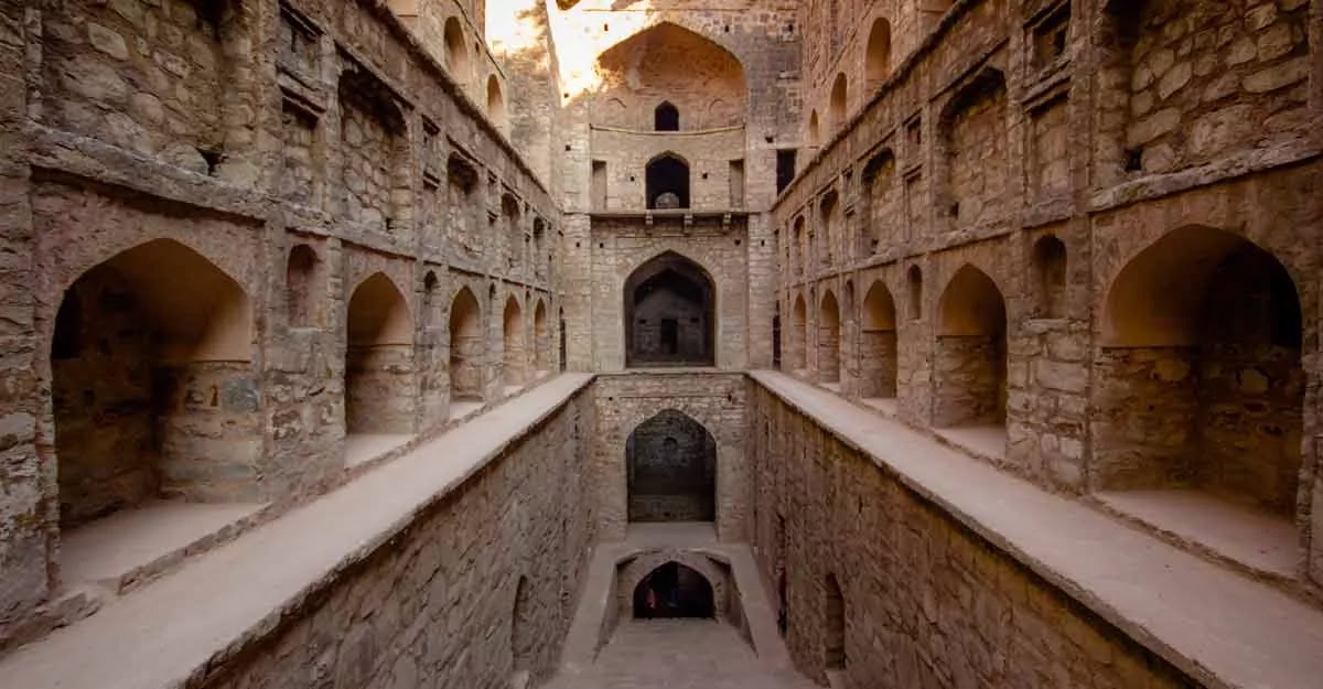 Agrasen Ki Baoli Travel Guide Agrasen Ki Baoli Travel Guide