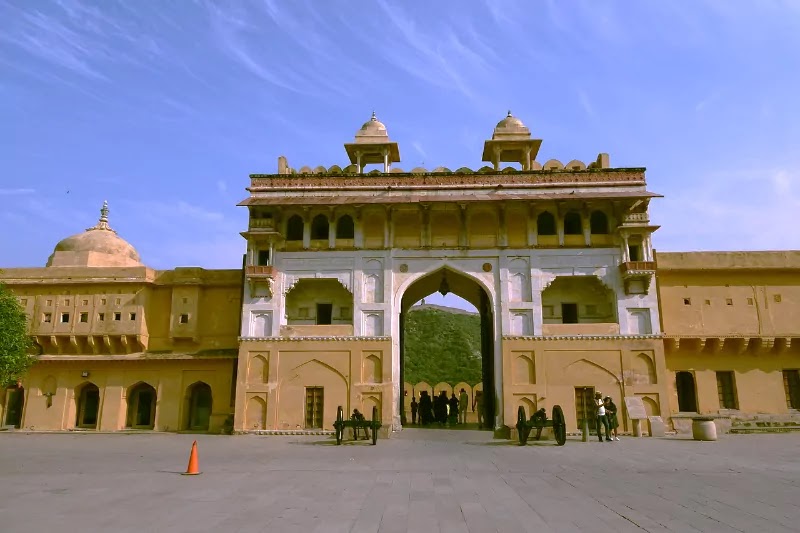 Amer Fort inside, Jaipur Travel Guide