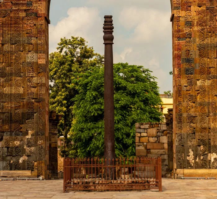 Iron Pillar - Qutub Minar Travel Guide