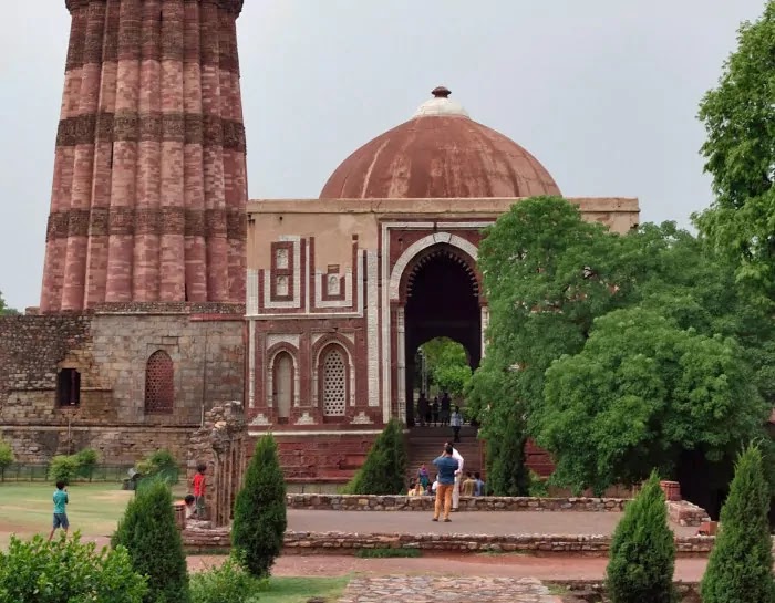 अलाई मीनार - क़ुतुब मीनार का इतिहास